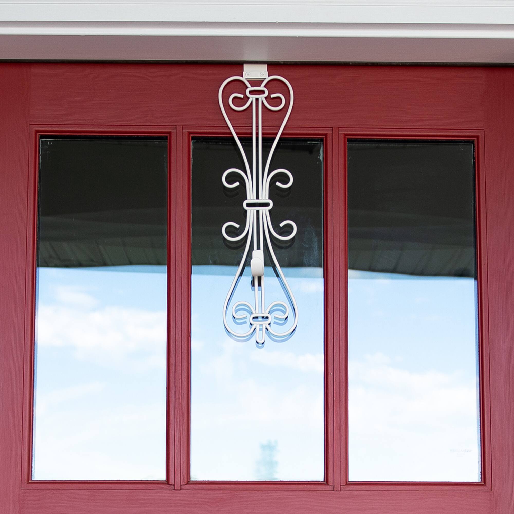 Village Lighting Elegant Adjustable Wreath Hanger